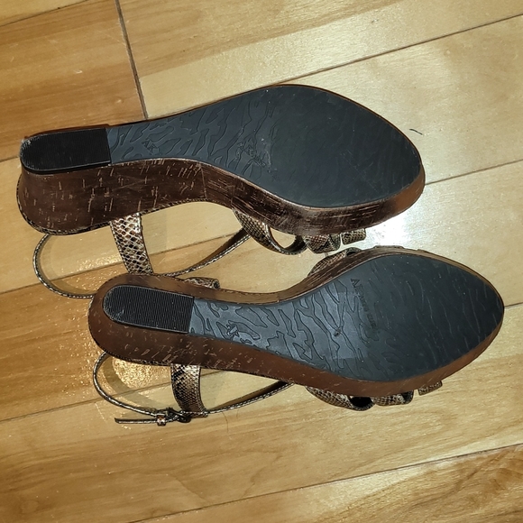 Anne Klein Wedges - Picture 4 of 6